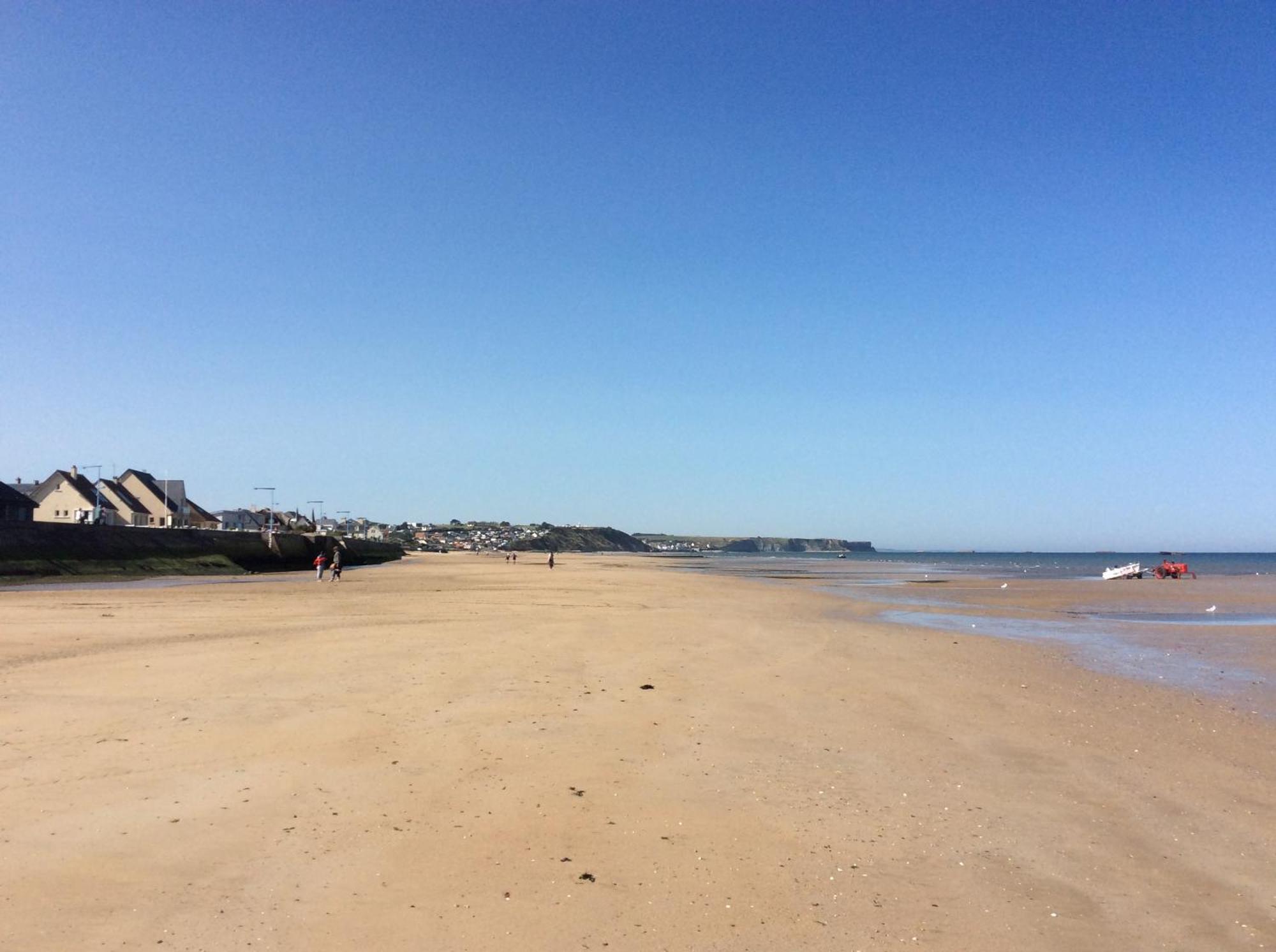 Sweet Omaha Belle Maison Recente Lumineuse Et Cosy Bien Equipee Jardin Clos 15 Mn A Pied Plage Omaha Beach Et Proche De Bayeux & Port En Bessin Saint-Laurent-sur-Mer Εξωτερικό φωτογραφία